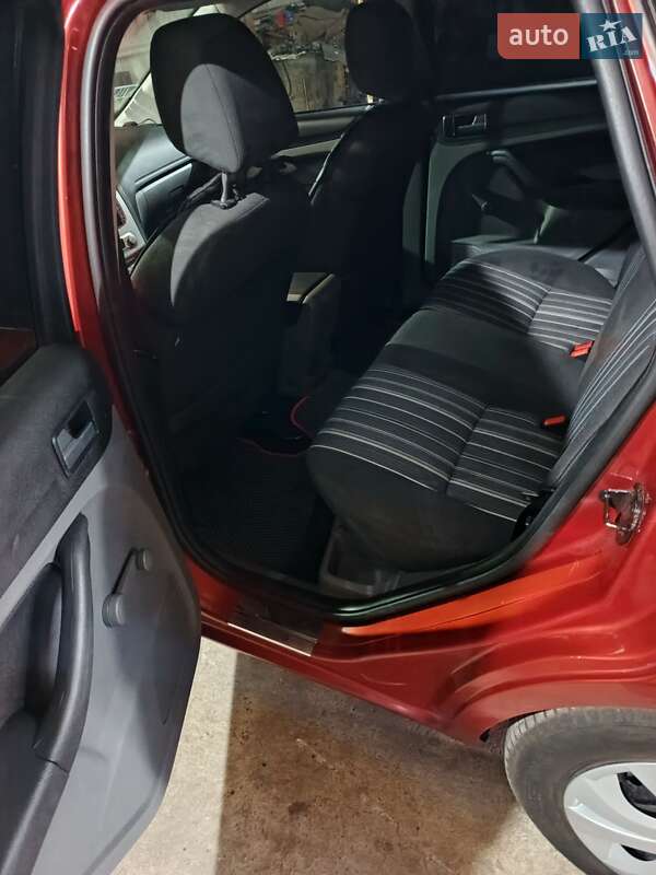Универсал Ford Focus 2008 в Пятихатках фото 2 Универсал Ford Focus 2008 в Пятихатках