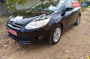 Ford Focus  2011