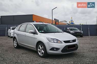 Ford Focus  2010