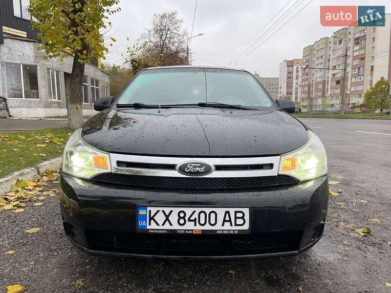 Купе Ford Focus