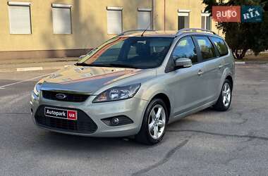 Ford Focus  2010