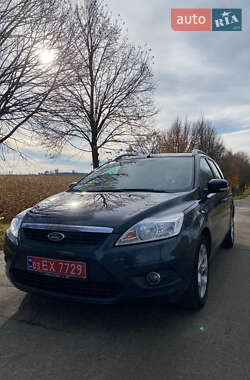 Ford Focus  2010