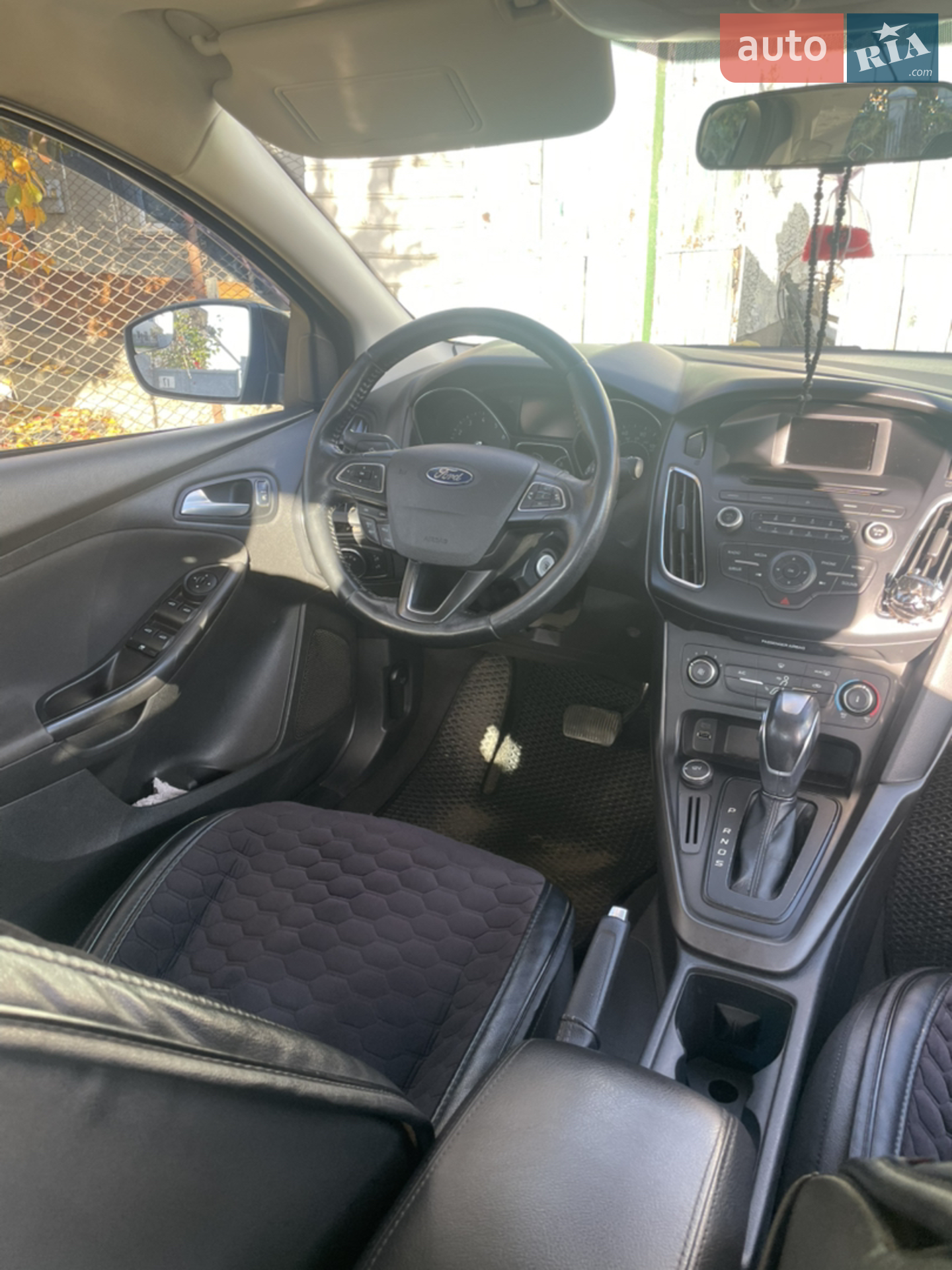 Ford Focus 2015 VIN 1FADP3F26FL319410 фото оголошення 7 з 12