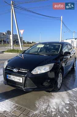 Ford Focus  2011