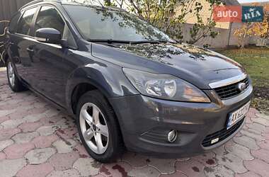 Ford Focus  2010
