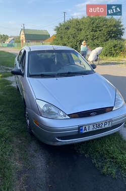 Ford Focus  2000