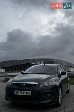 Ford Focus  2010