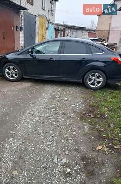Ford Focus  2013