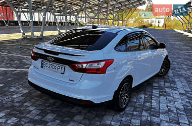 Ford Focus  2013