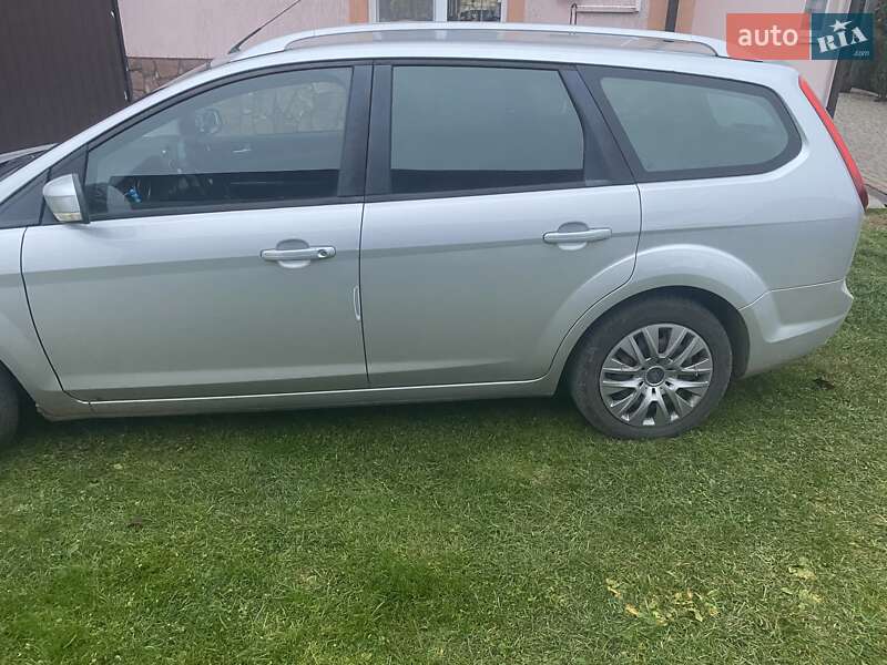 Универсал Ford Focus 2010 в Львове