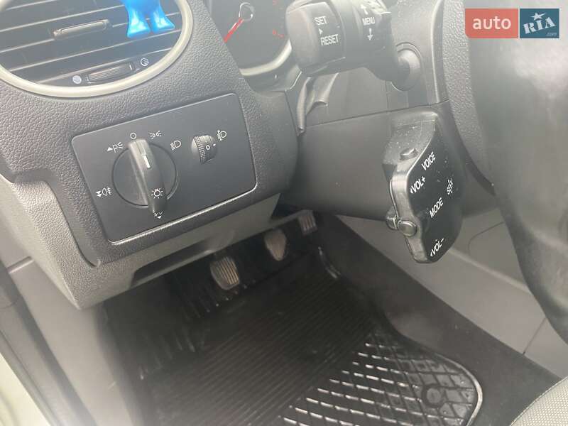 Универсал Ford Focus 2010 в Львове