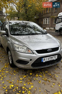Ford Focus  2010