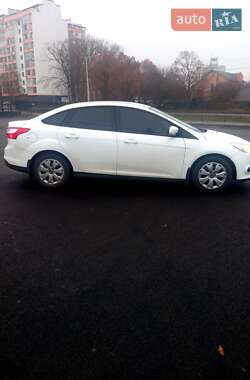 Ford Focus  2012