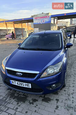 Ford Focus  2010