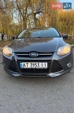 Ford Focus  2011