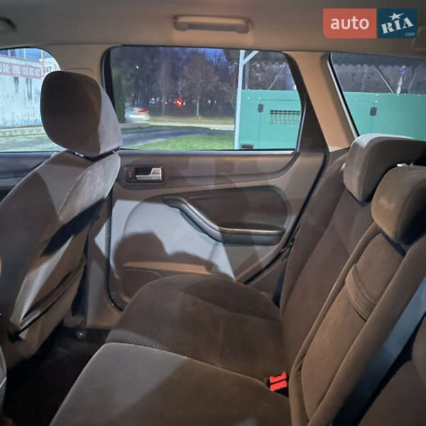 Універсал Ford Focus 2005 в Хотині