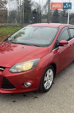 Ford Focus  2011