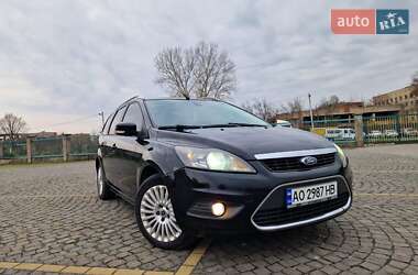 Ford Focus  2010