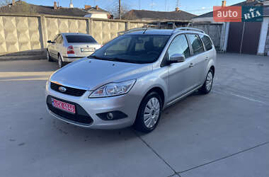 Ford Focus  2010