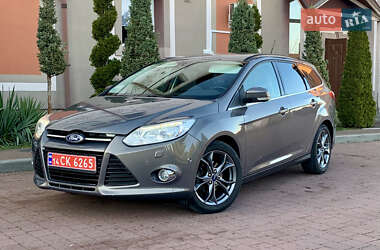 Ford Focus  2012