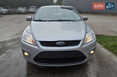 Ford Focus  2010