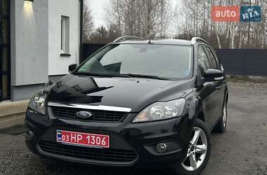 Ford Focus  2010