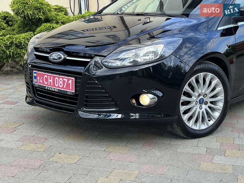 Хэтчбек Ford Focus 2012 в Стрые