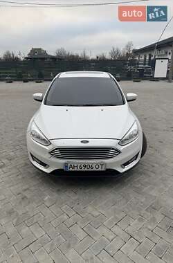 Ford Focus  2015