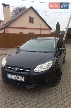 Ford Focus  2012