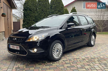 Ford Focus  2010