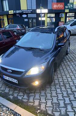 Ford Focus  2010