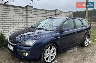 Ford Focus  2005