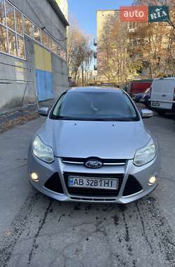 Ford Focus  2011