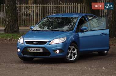 Ford Focus  2010