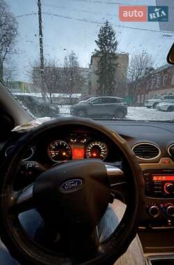 Ford Focus 2010