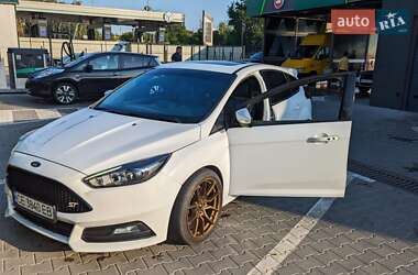Ford Focus  2016