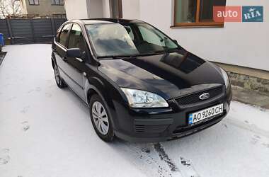 Ford Focus  2005