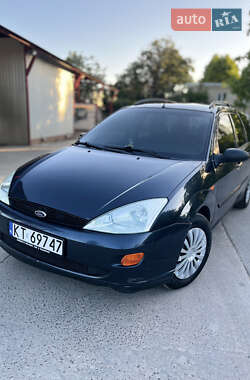 Ford Focus 2000