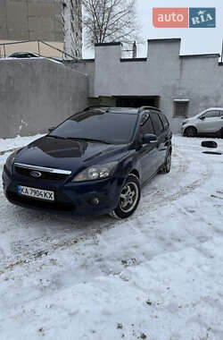 Ford Focus  2010