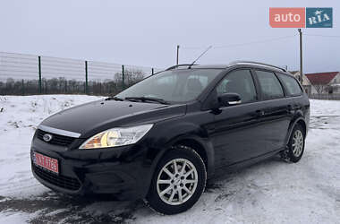 Ford Focus  2010