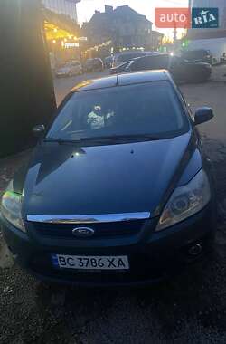 Ford Focus  2010