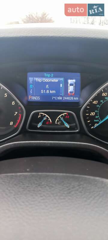 Седан Ford Focus 2012 в Градизьку