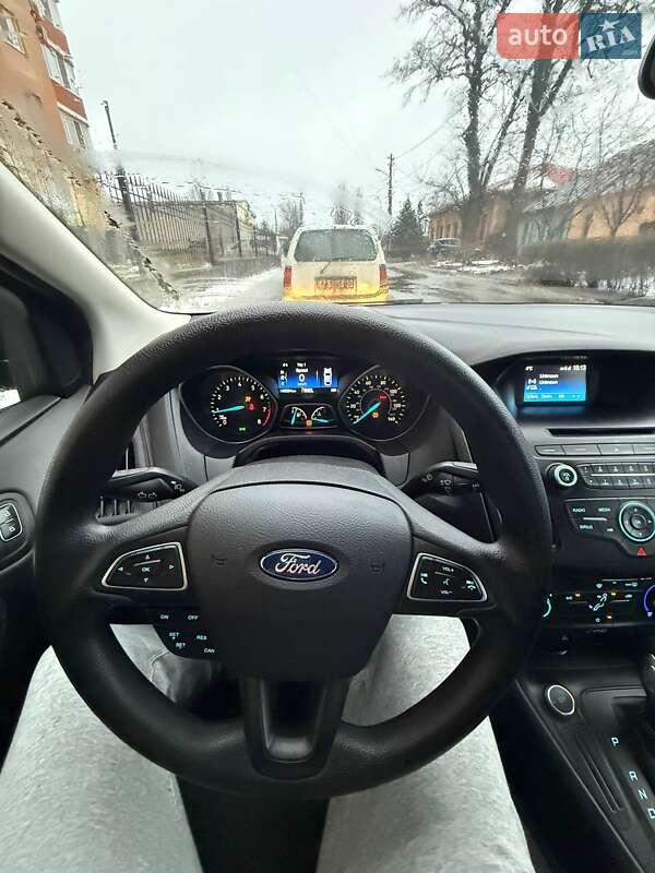 Седан Ford Focus 2017 в Днепре