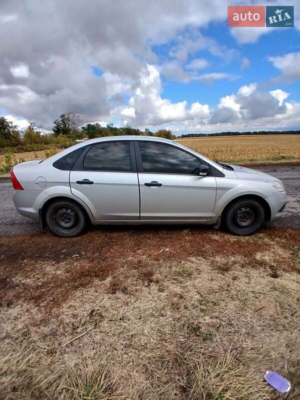 Седан Ford Focus 2008 в Пирятині