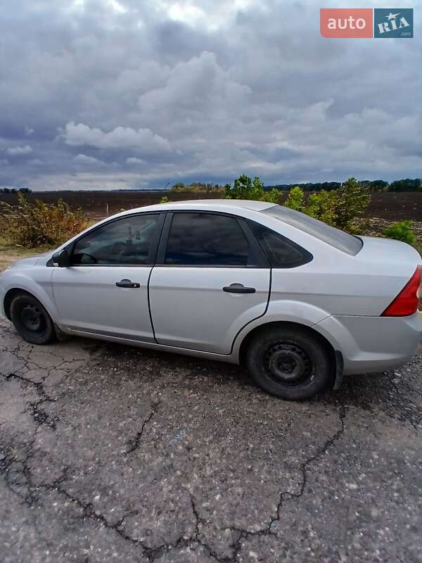 Седан Ford Focus 2008 в Пирятині