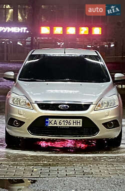 Ford Focus  2011