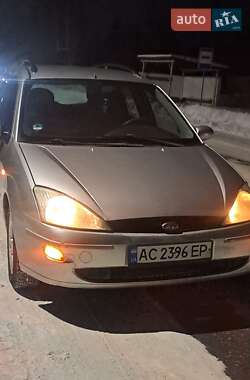 Ford Focus  2000