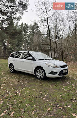 Ford Focus  2010