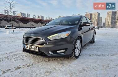 Ford Focus  2015