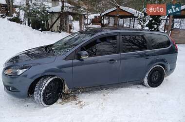 Ford Focus  2010